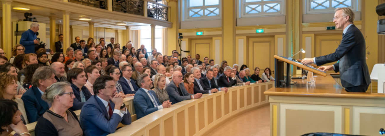 Minister Dijkgraaf: ‘We must narrow the gap between science and society’