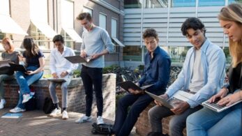 Universiteit Leiden doet mee aan pilots voor ‘slimmer collegejaar’